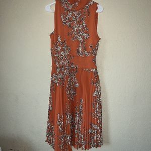 NANETTE NANETTE LEPORE Pleated Floral Springtime Dress size 14